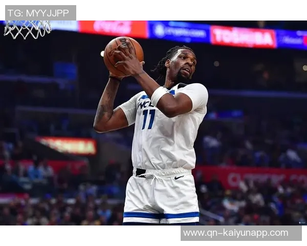 纳兹里德状态低迷全场仅得5分5篮板正负值惨淡15表现令人失望 纳兹里德状态低迷全场仅得5分5篮板正负值惨淡15表现令人失望