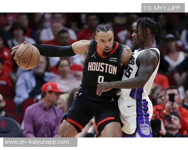 狄龙近期表现惊艳两场比赛均砍33分命中率超六成三分命中率接近四成